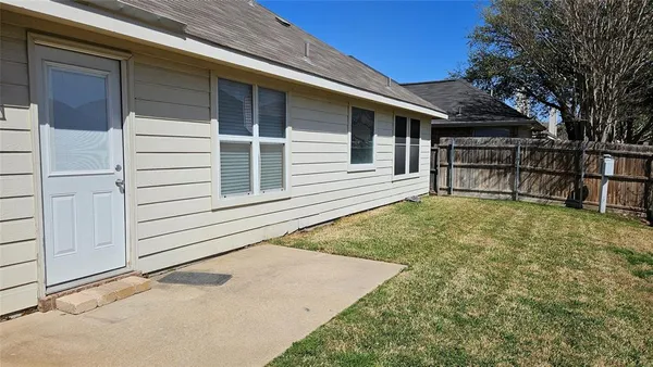 $2,100 | 4620 Wolf Ridge Way, Fort Worth, TX 76244