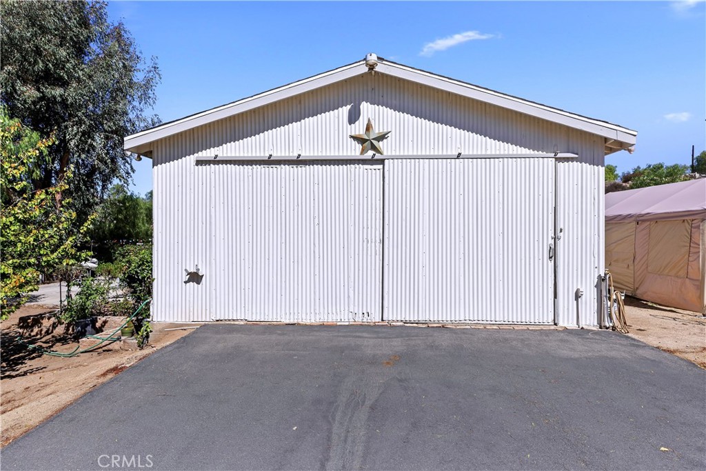 37565 Purdue Temecula, CA 92592 - Photo 71 of 74 Storage, extra garage