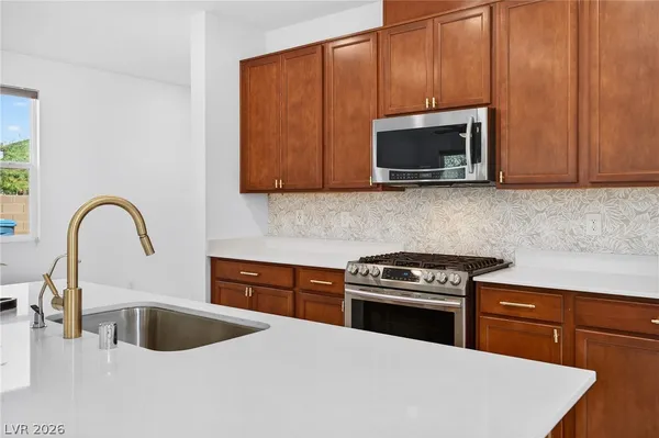 $525,000 | 7035 Toll Mountain Street, North Las Vegas, NV 89086