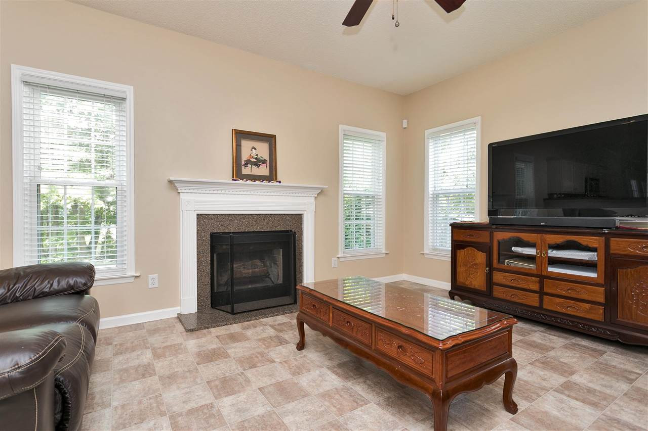 5816 Brookshadow Drive Raleigh, NC 27610 - Photo 10 of 27 Family Room