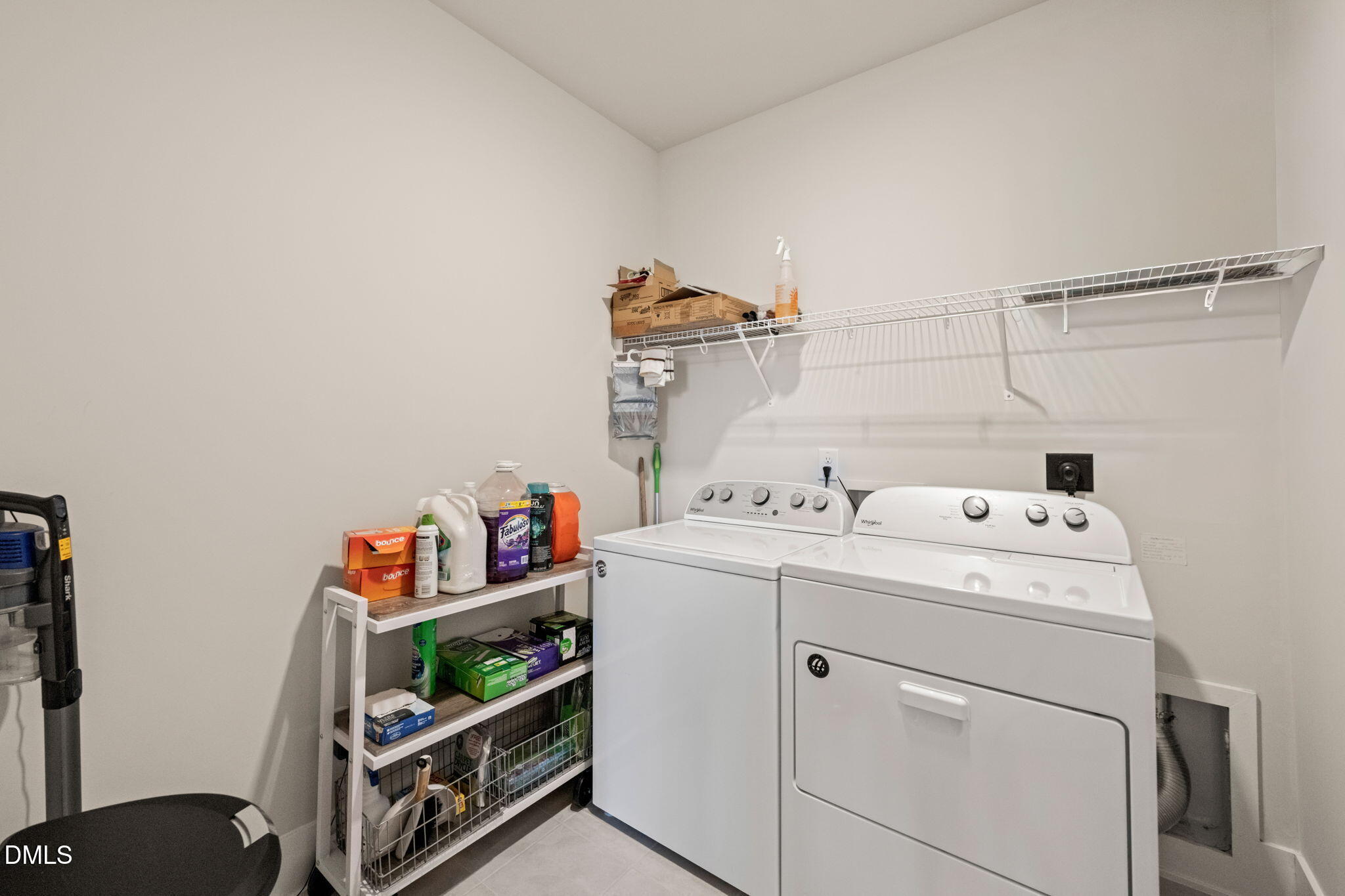 10320 Sablewood Drive, Unit 108 Raleigh, NC 27617 - Photo 21 of 34 a utility room with dryer and washer