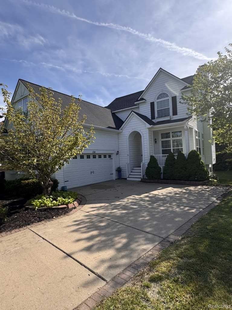 124 Champlain Boulevard Howell, MI 48843 - Photo 2 of 31 124-Champlain-Blvd-02.jpg