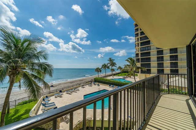 $1,450,000 | 200 South Beach Road, Unit 202, Tequesta, FL 33469
