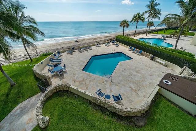$1,450,000 | 200 South Beach Road, Unit 202, Tequesta, FL 33469