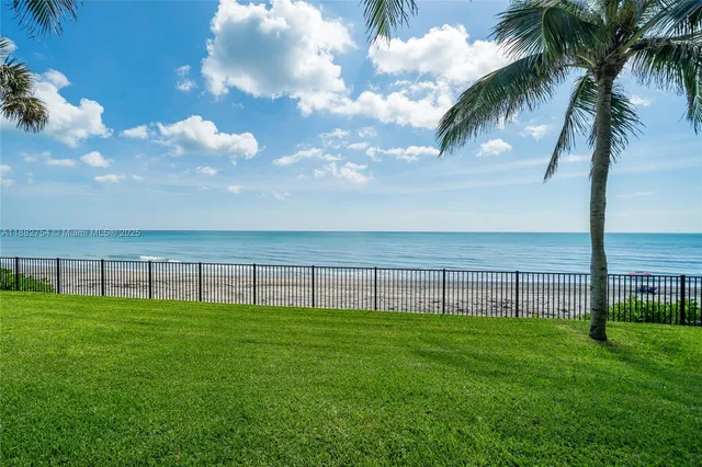$1,450,000 | 200 South Beach Road, Unit 202, Tequesta, FL 33469
