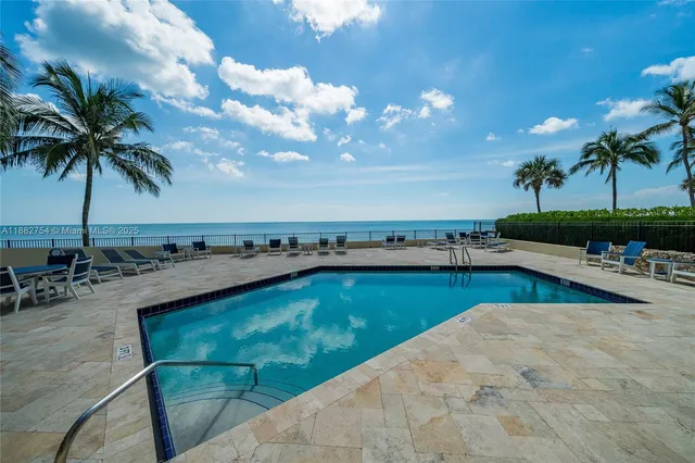 $1,450,000 | 200 South Beach Road, Unit 202, Tequesta, FL 33469