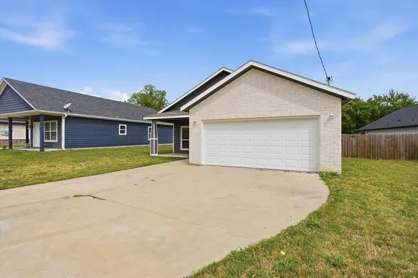 $1,600 | 3504 Pace Street, Greenville, TX 75401