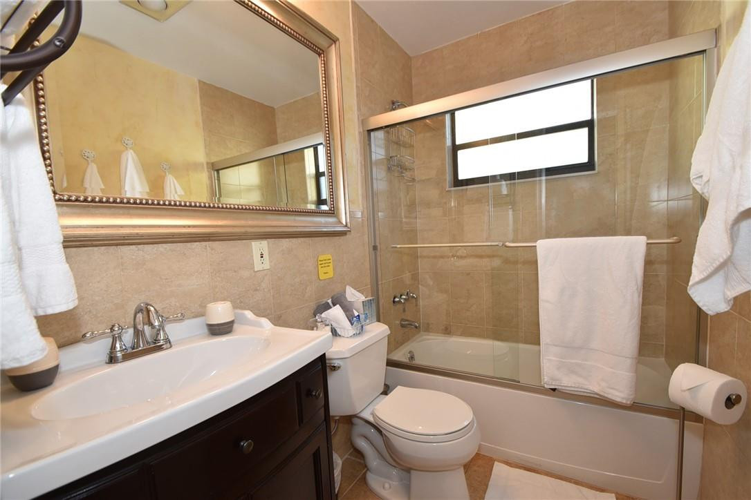 320 Northeast Wavecrest Way Boca Raton, FL 33432 - Photo 12 of 25 Photo 12