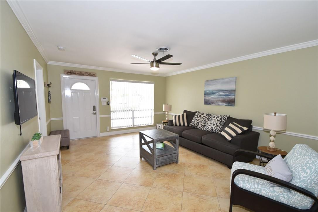 320 Northeast Wavecrest Way Boca Raton, FL 33432 - Photo 14 of 25 Photo 14