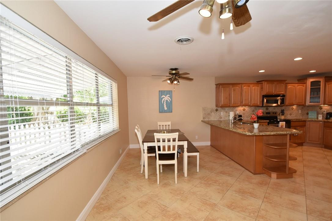 320 Northeast Wavecrest Way Boca Raton, FL 33432 - Photo 7 of 25 Photo 7