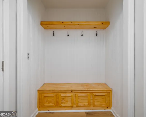 a view of utility room
