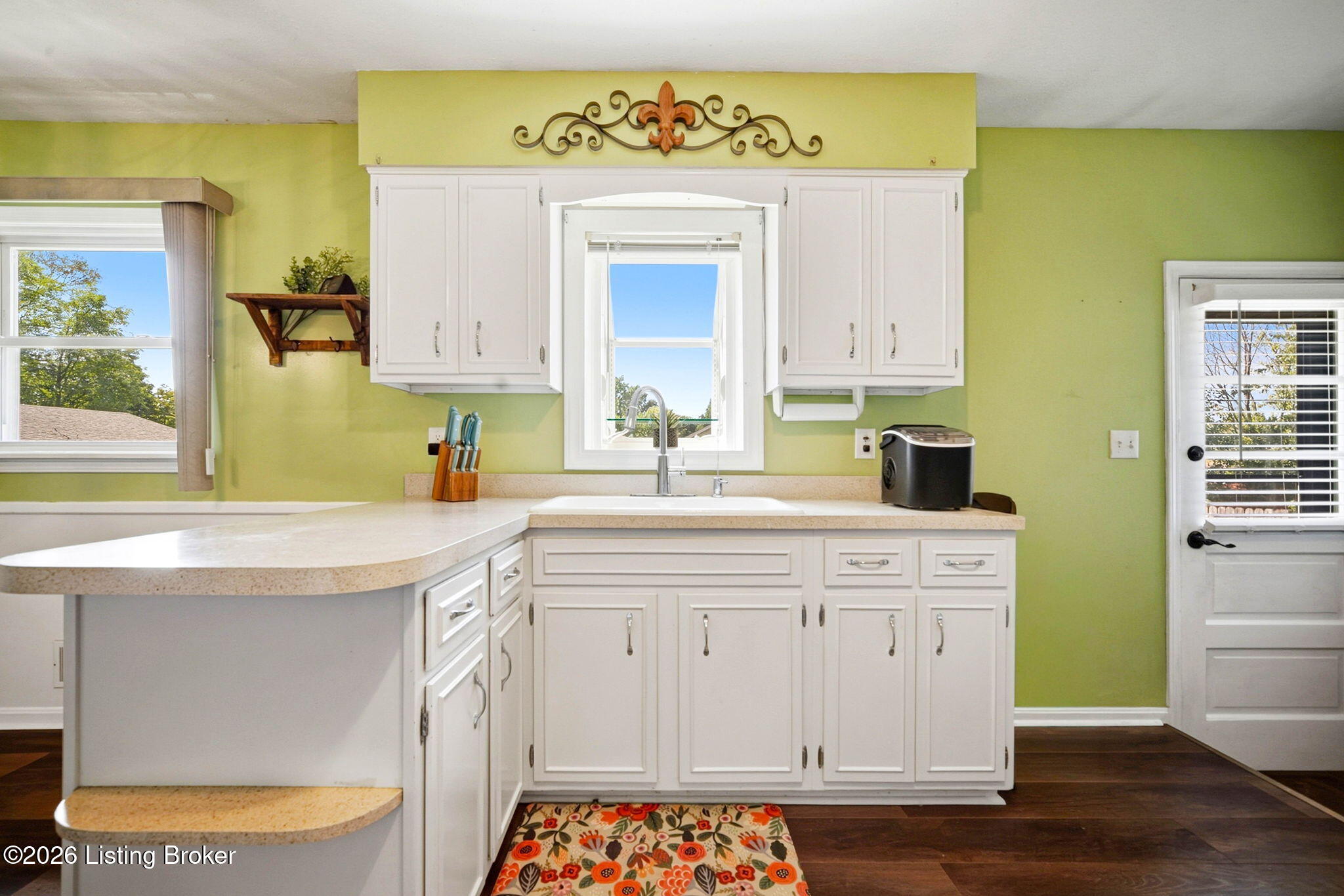 2604 Alps Road Louisville, KY 40216 - Photo 16 of 63 16-web-or-mls-2605 Alps Rd-16