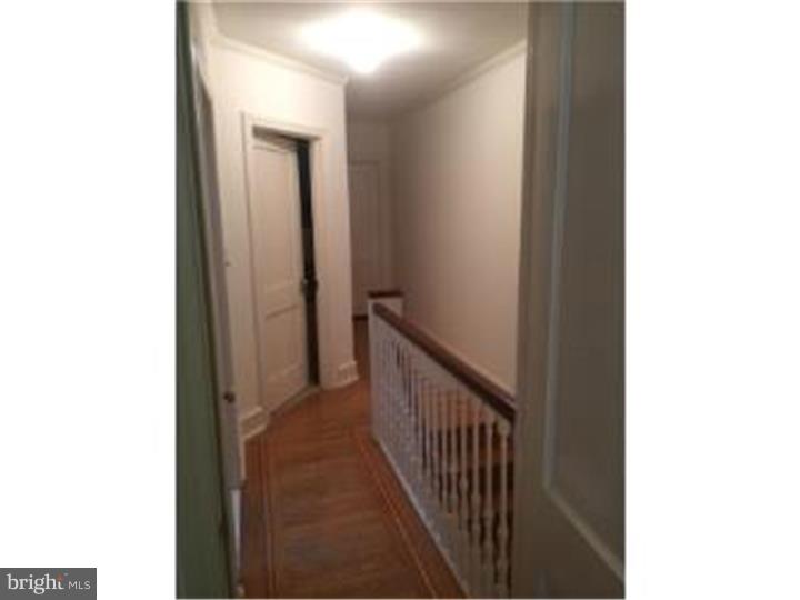 7041 Georgian Road Philadelphia, PA 19138 - Photo 13 of 15 Hallway