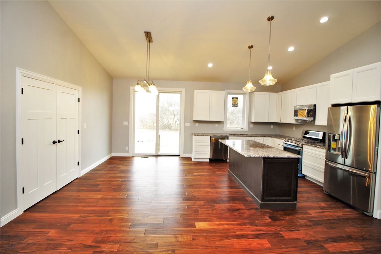 2889 3 Forks Road Belvidere, IL 61008 - Photo 5 of 24 Gallery Image 5