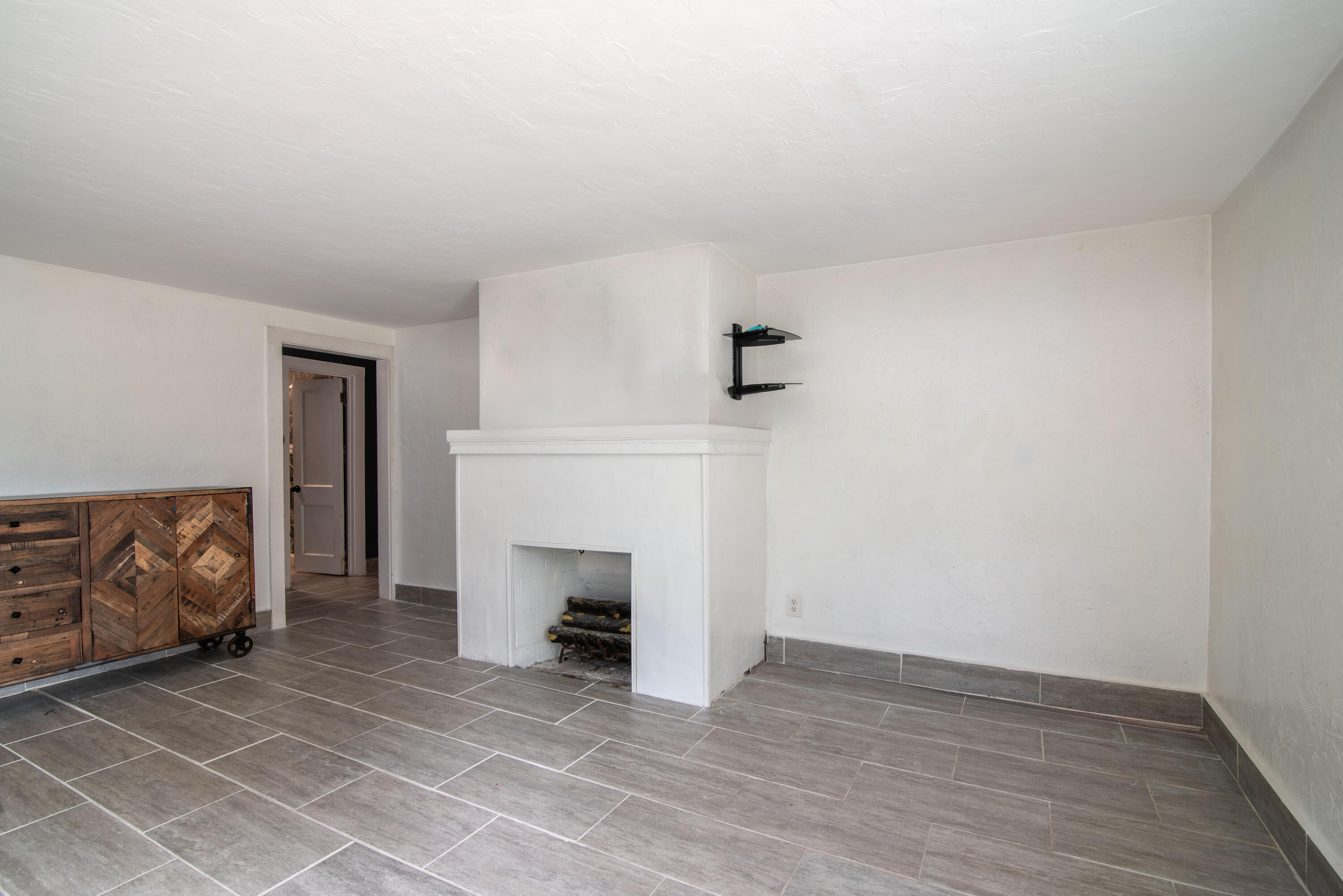 52 Ferry Road Saco, ME 04072 - Photo 3 of 22 52 Ferry-3