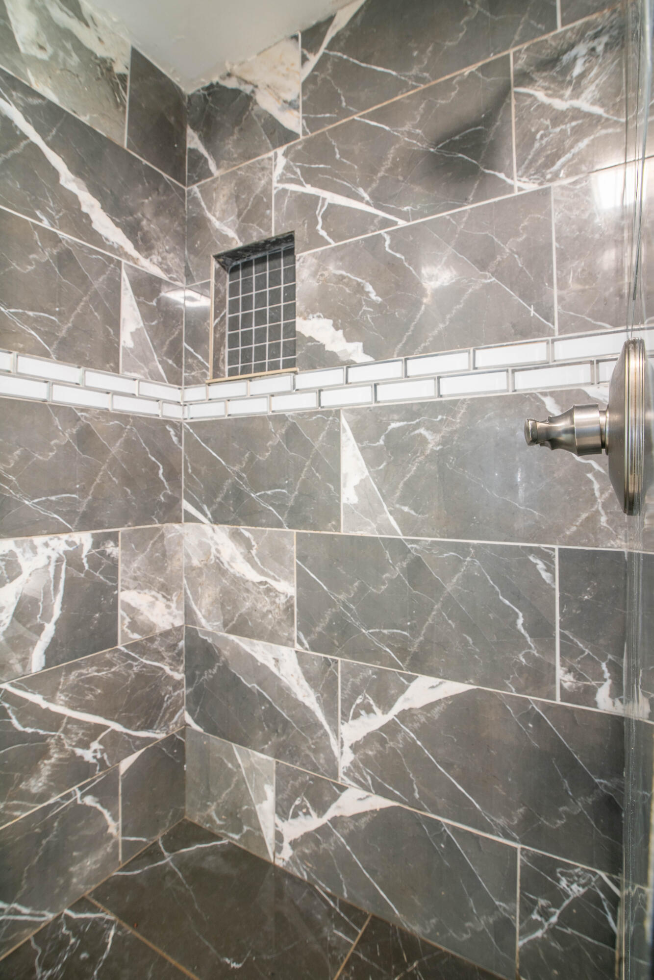 52 Ferry Road Saco, ME 04072 - Photo 10 of 22 52 Ferry-21