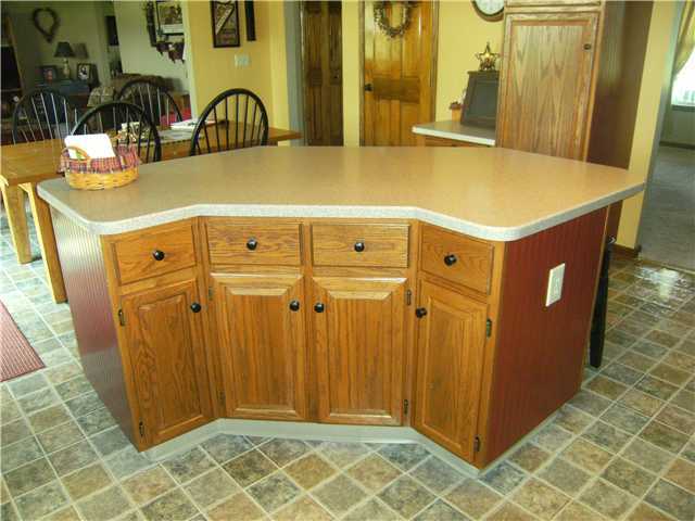 5673 Carnes Road Carroll, OH 43112 - Photo 4 of 24 Gallery Image 4