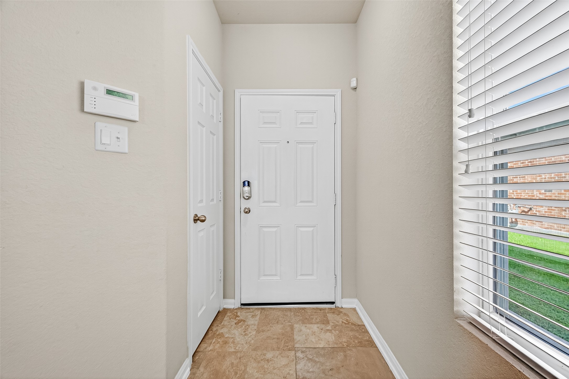 2611 Cottage Step Trail Fresno, TX 77545 - Photo 5 of 48 a view of hallway with window