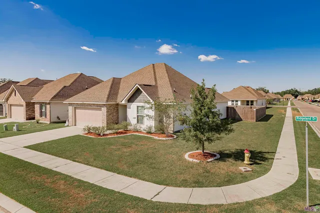 $2,150 | 39522 Ridgeland Drive, Gonzales, LA 70737