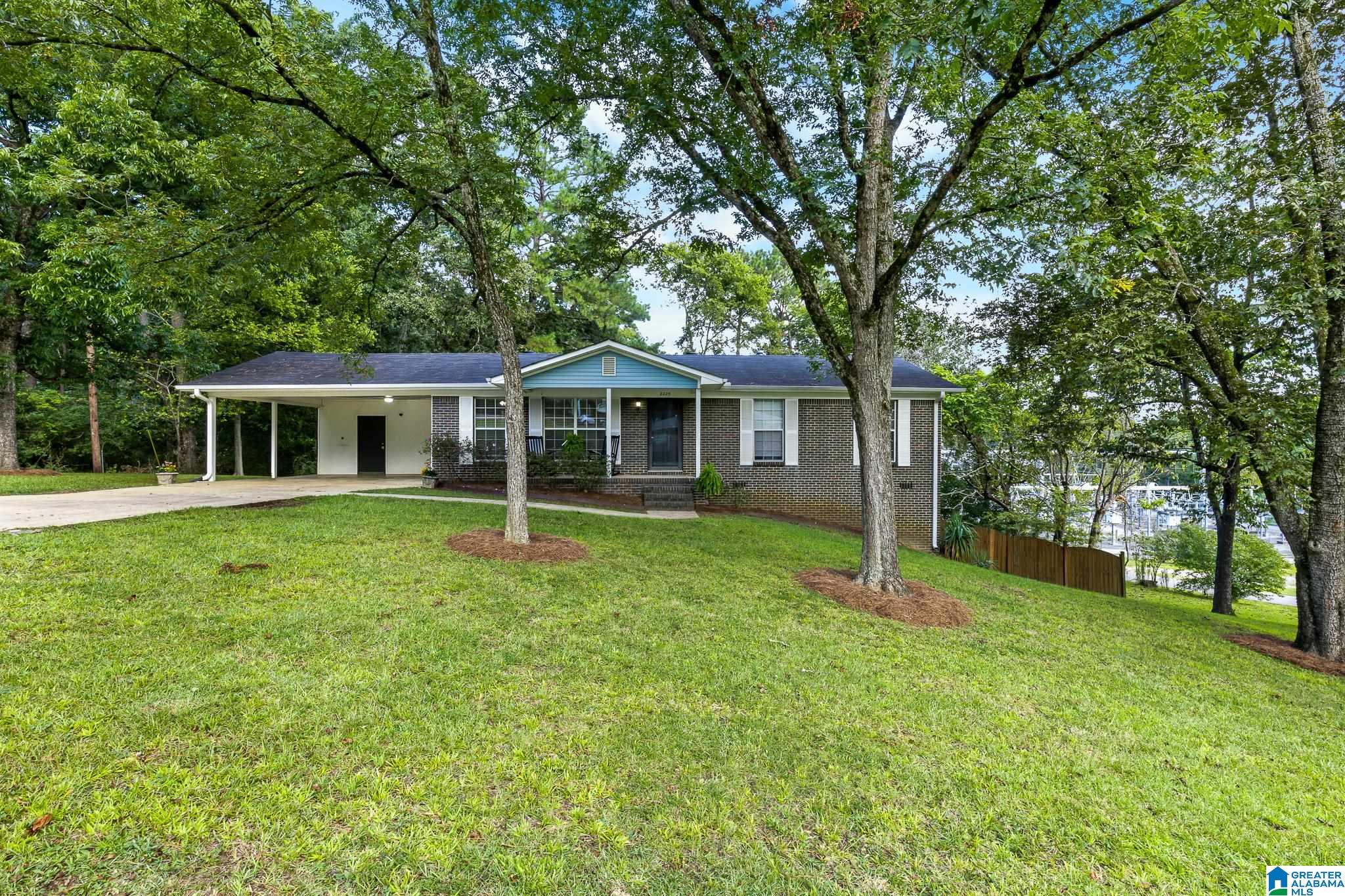 2225 Ridgebrook Road Fultondale, AL 35068 - Photo 3 of 35