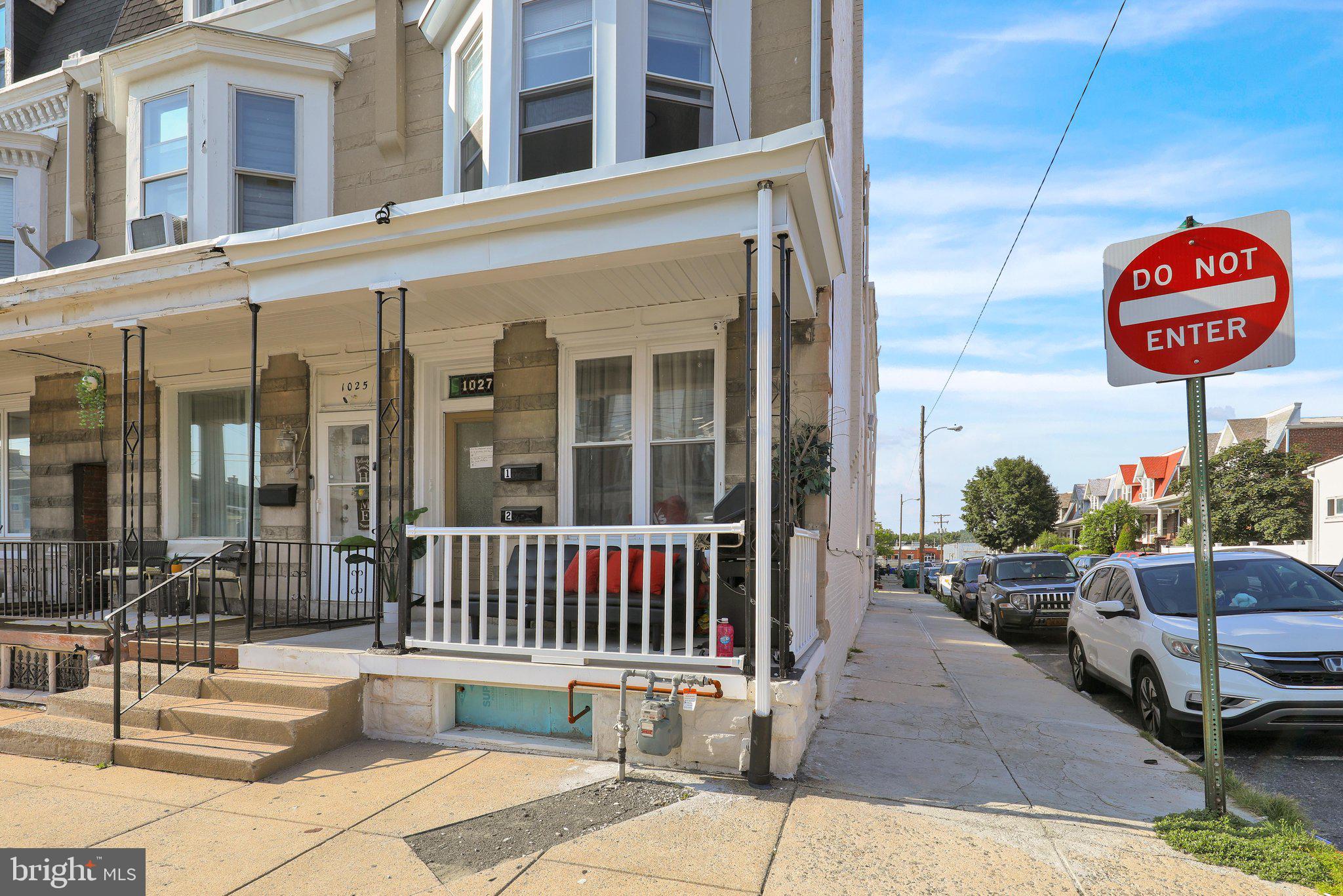 1027 Union Street Reading, PA 19604 - Photo 2 of 27 360_0283