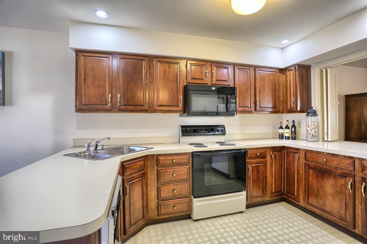 34 Leearden Road Hershey, PA 17033 - Photo 8 of 17 Gallery Image 8
