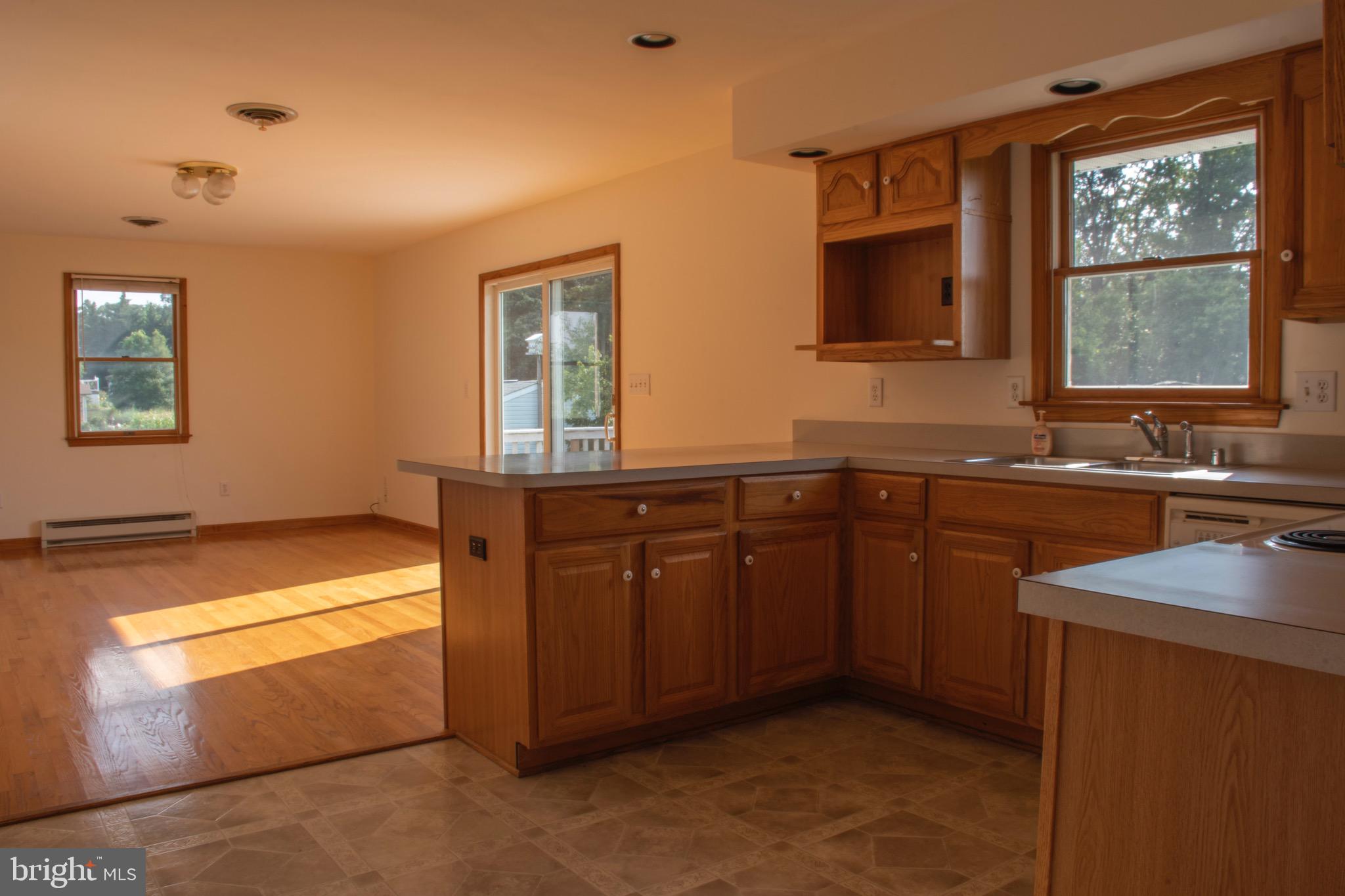 1370 Florence Road Mount Airy, MD 21771 - Photo 9 of 35 Kitchen