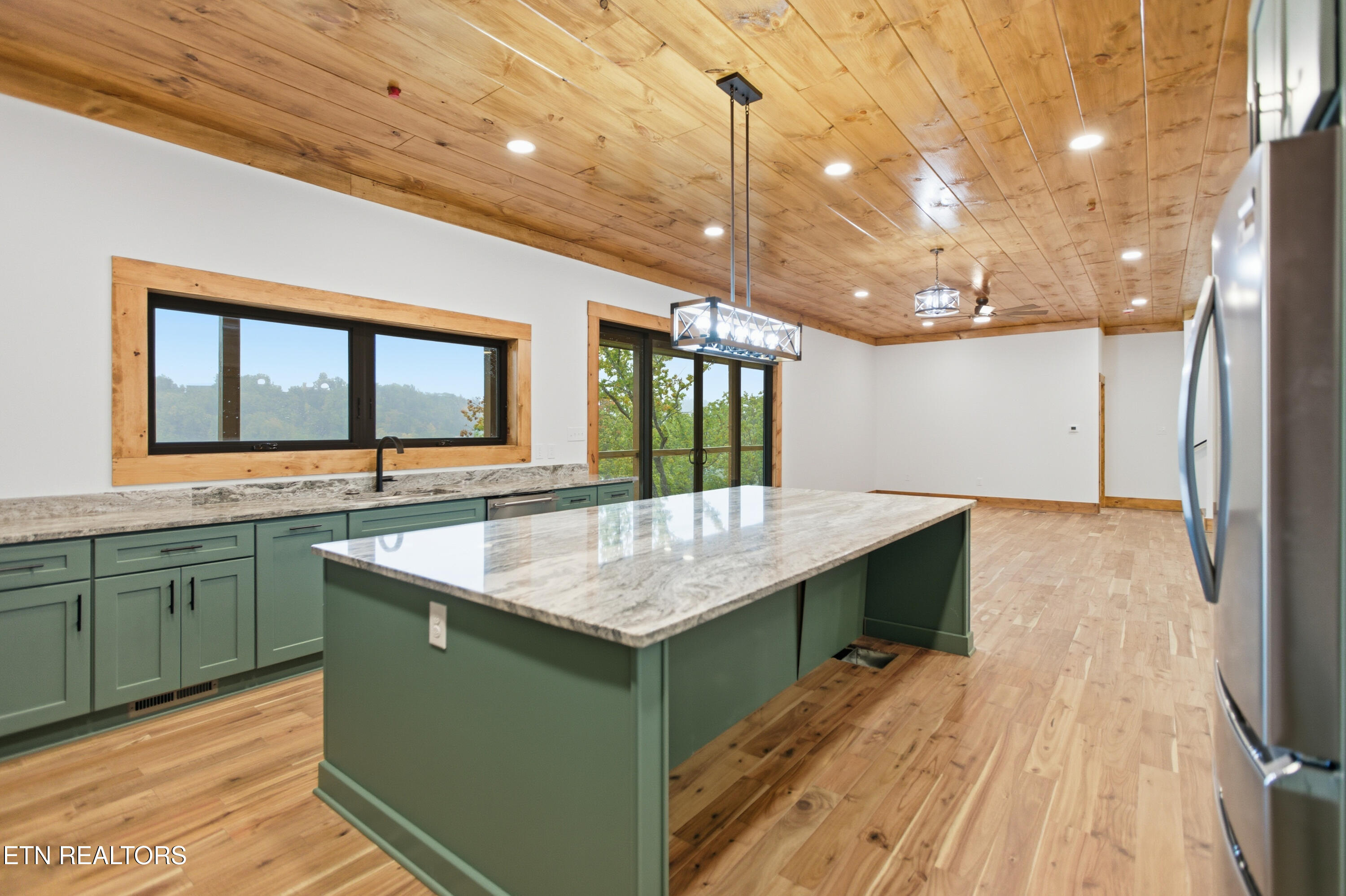 1950 Spurling Road Sevierville, TN 37862 - Photo 16 of 49 044_4M6A3810