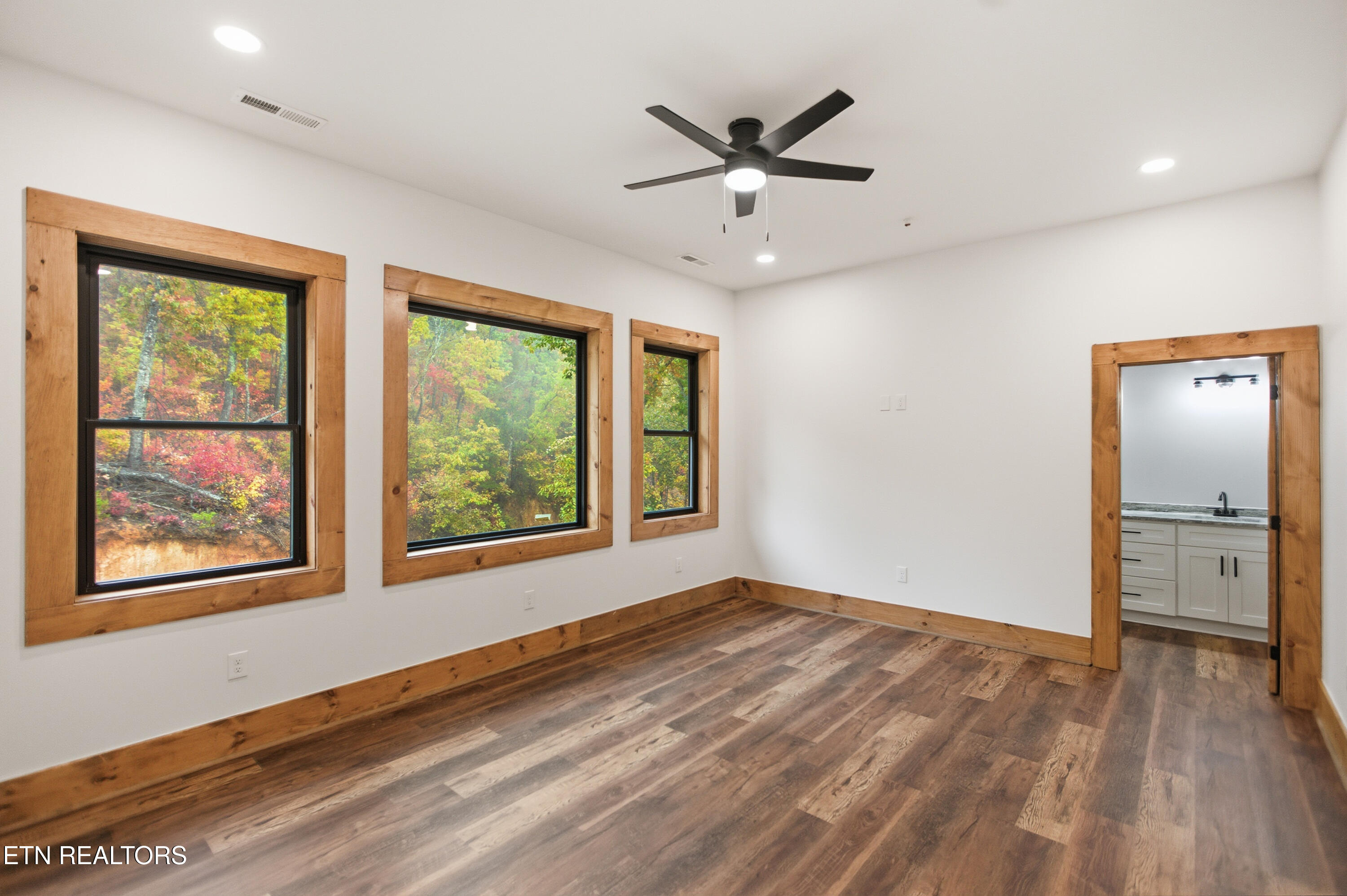 1950 Spurling Road Sevierville, TN 37862 - Photo 30 of 49 078_4M6A4125