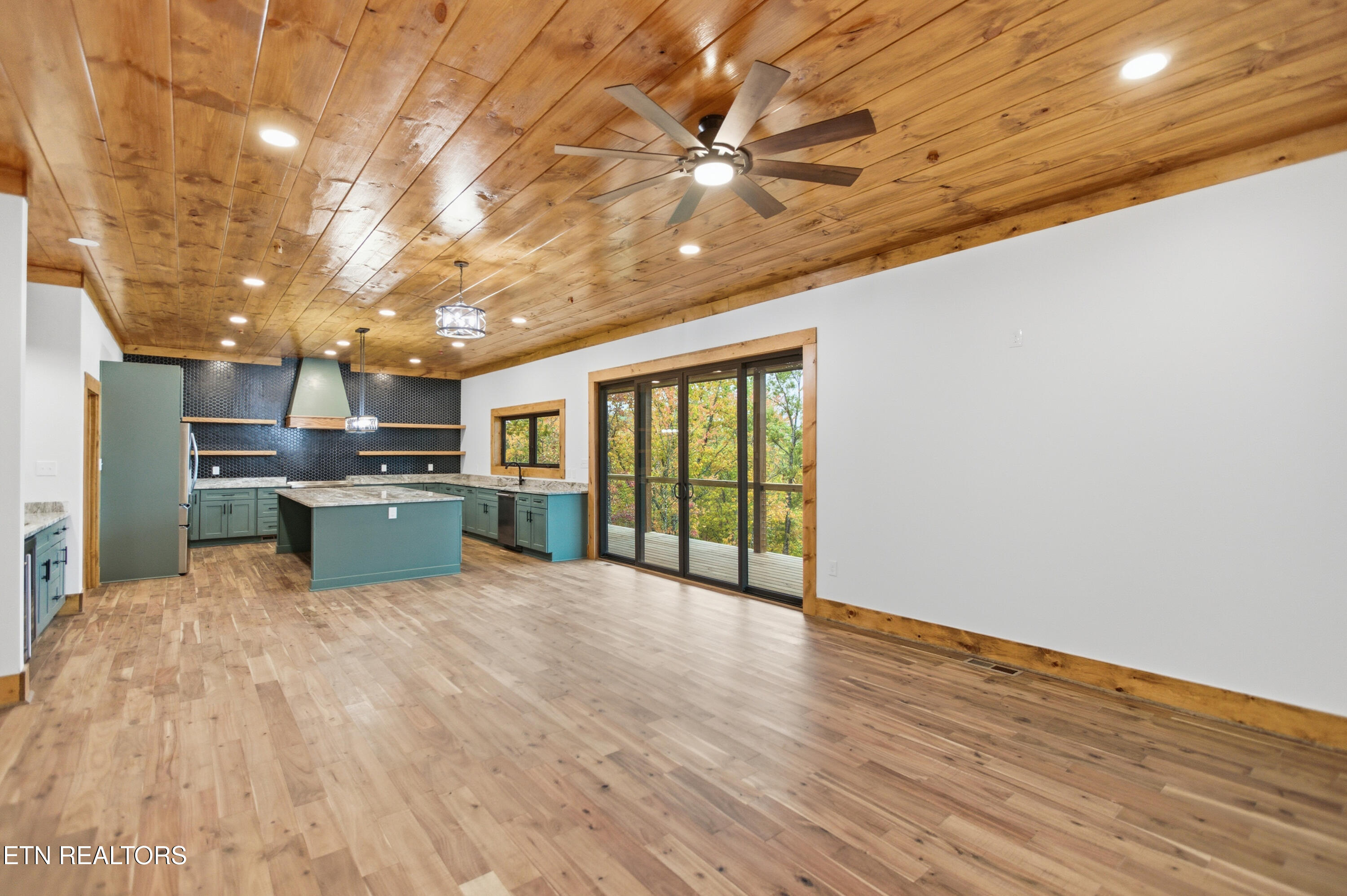 1950 Spurling Road Sevierville, TN 37862 - Photo 8 of 49 031_4M6A3873