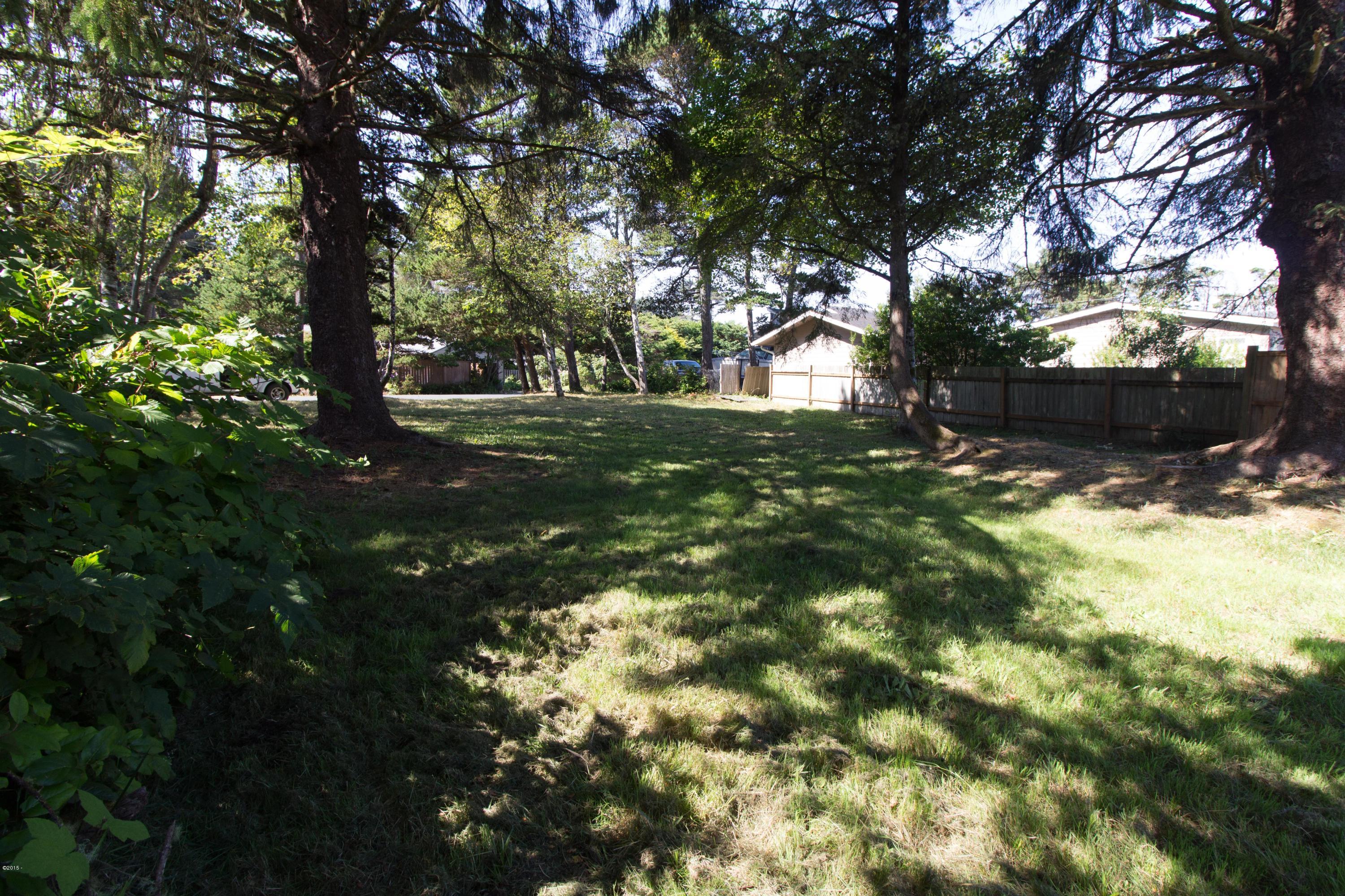2700 Southwest South Point Street Depoe Bay, OR 97341 - Photo 10 of 12 IMG_1334