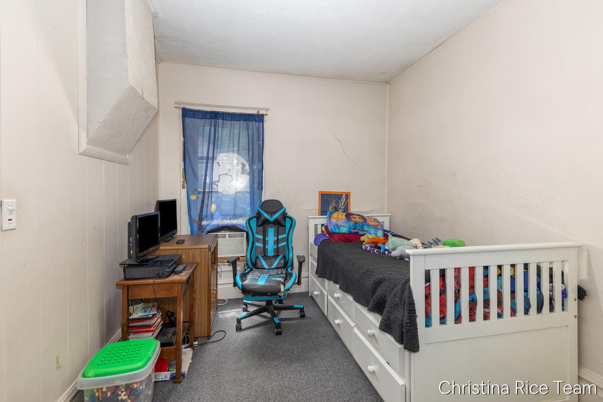 115 East Congress Street Belding, MI 48809 - Photo 13 of 49 115-E-Congress_012