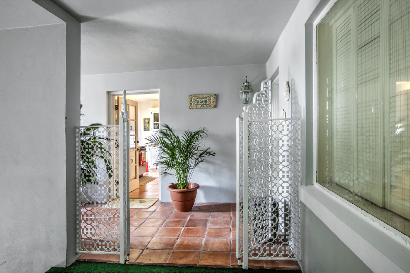 2190 Ibis Isle Road, Unit 4 Palm Beach, FL 33480 - Photo 17 of 29 private entry patio