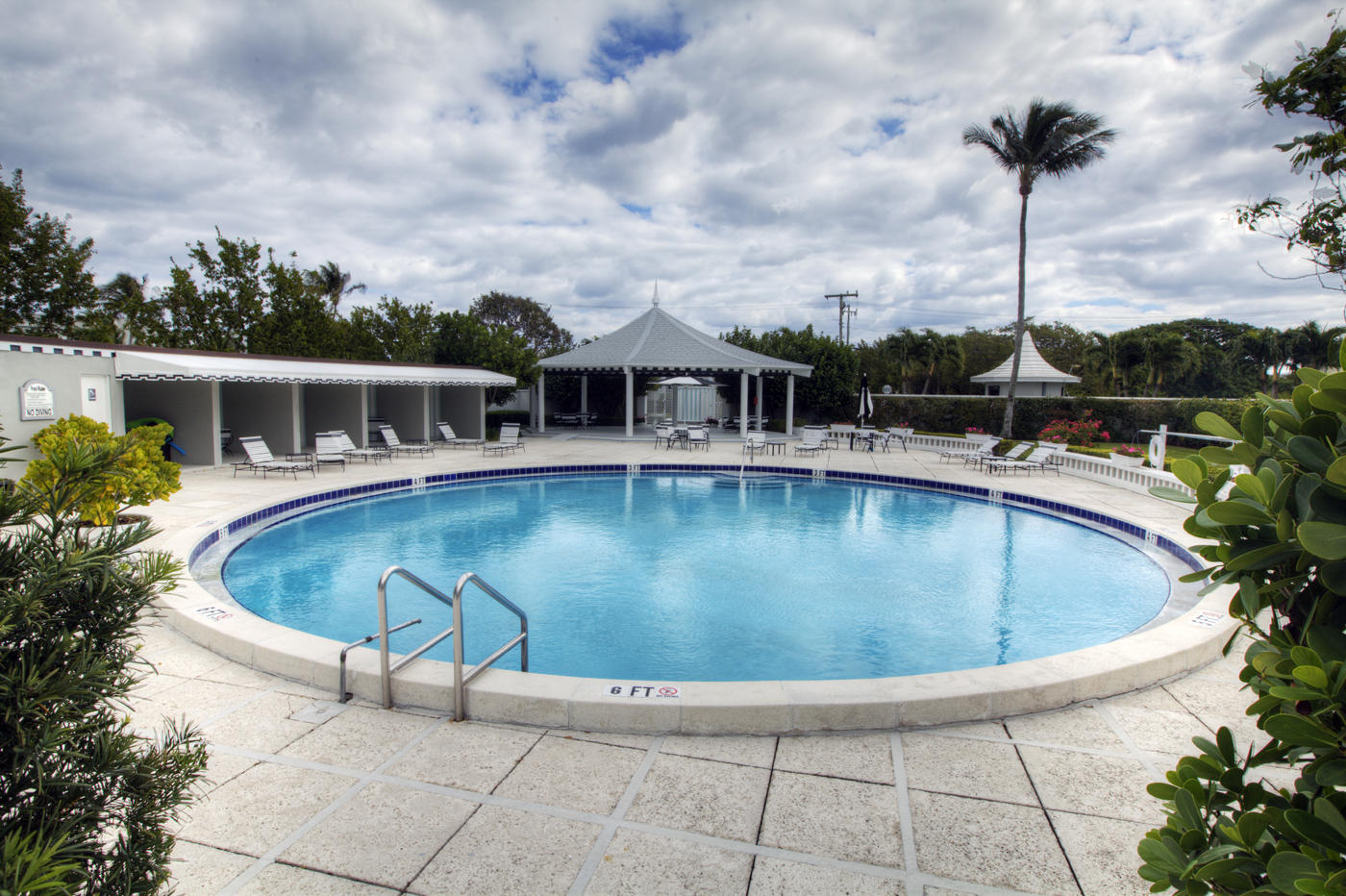 2190 Ibis Isle Road, Unit 4 Palm Beach, FL 33480 - Photo 23 of 29 pool