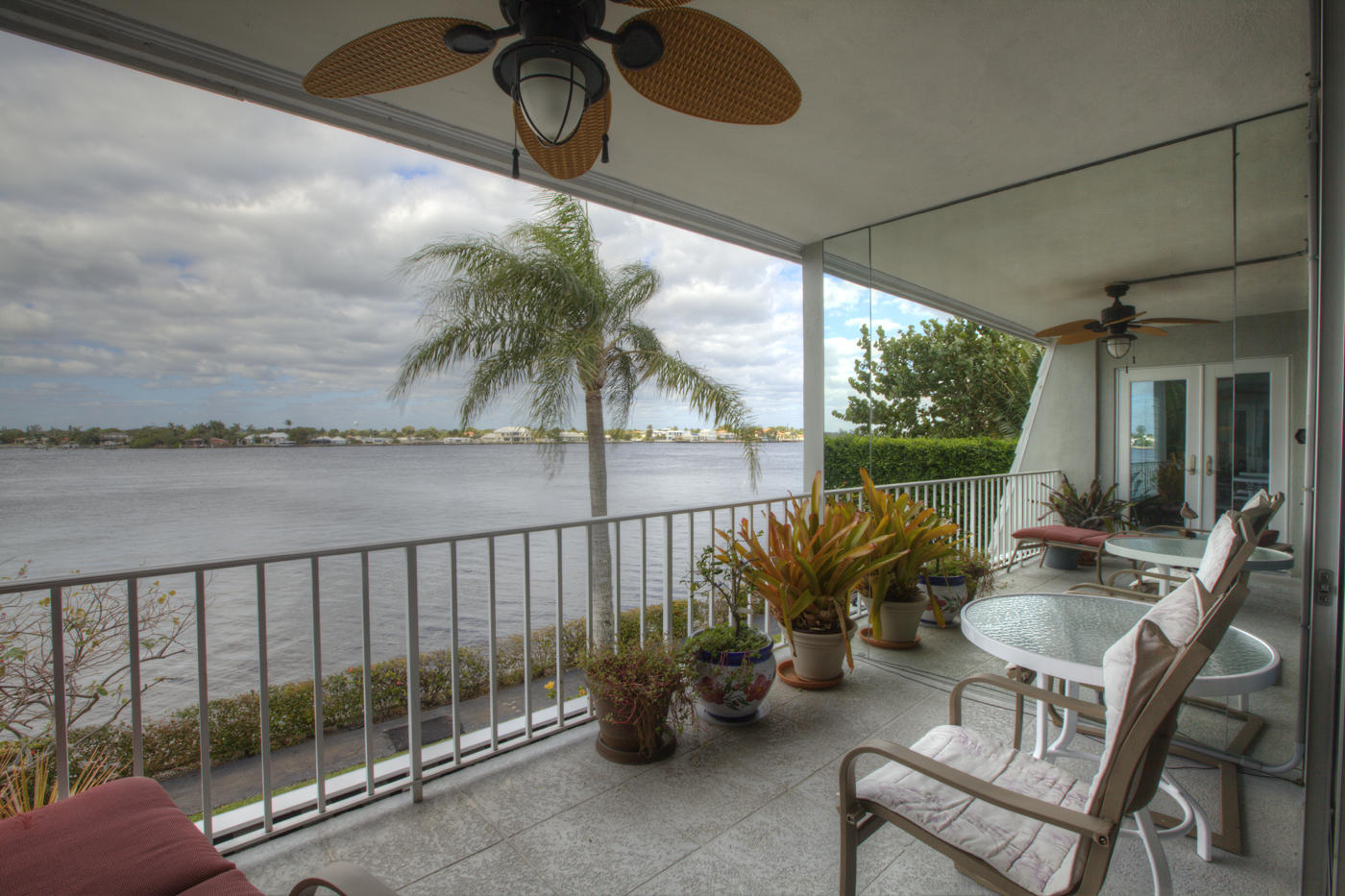 2190 Ibis Isle Road, Unit 4 Palm Beach, FL 33480 - Photo 3 of 29 terrace