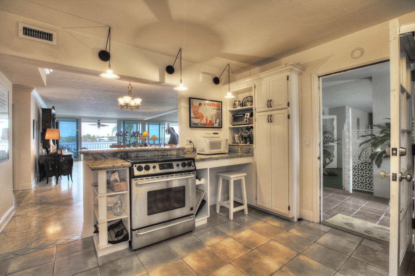 2190 Ibis Isle Road, Unit 4 Palm Beach, FL 33480 - Photo 9 of 29 kitchen
