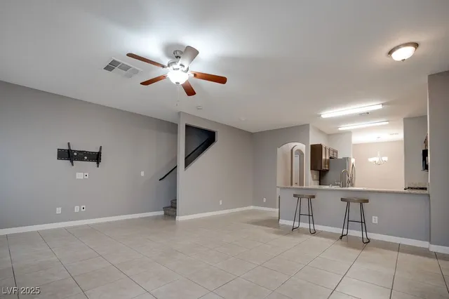 $1,695 | 2586 Land Rush Drive, Henderson, NV 89002