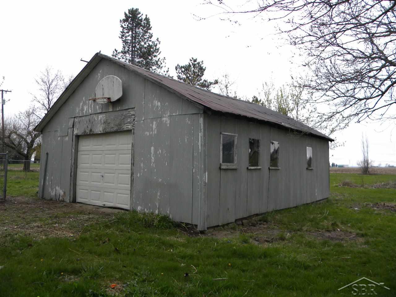 7918 West Gilford Road Reese, MI 48757 - Photo 14 of 15 50013477-13.JPG