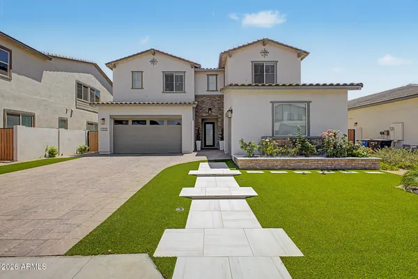 $1,235,000 | 1325 East Narrowleaf Drive, Gilbert, AZ 85298