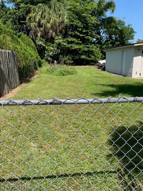 2307 Unity Avenue Fort Myers, FL 33901 - Photo 18 of 25 a view of a backyard