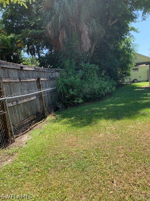 2307 Unity Avenue Fort Myers, FL 33901 - Photo 23 of 25 a view of a backyard