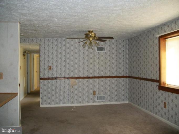 840 Heather Ridge Drive, Unit B Frederick, MD 21702 - Photo 2 of 5 Dining Area