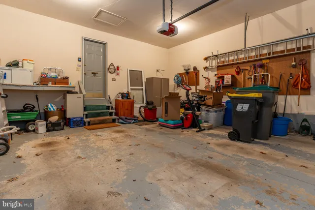 $499,000 | 24 Eynon Court, Hockessin, DE 19707