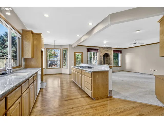 $749,900 | 5778 Southeast McNary Road, Milwaukie, OR 97267