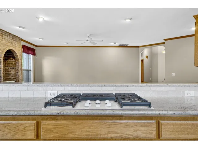 $749,900 | 5778 Southeast McNary Road, Milwaukie, OR 97267