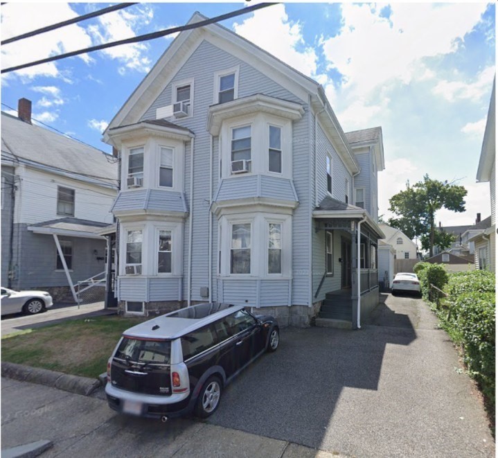 119 Chestnut Street, Unit 1 Waltham, MA 02453 - Photo 1 of 9
