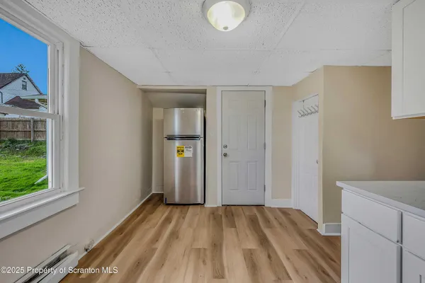 $900 | 918 Maple Street, Unit REAR, Scranton, PA 18505