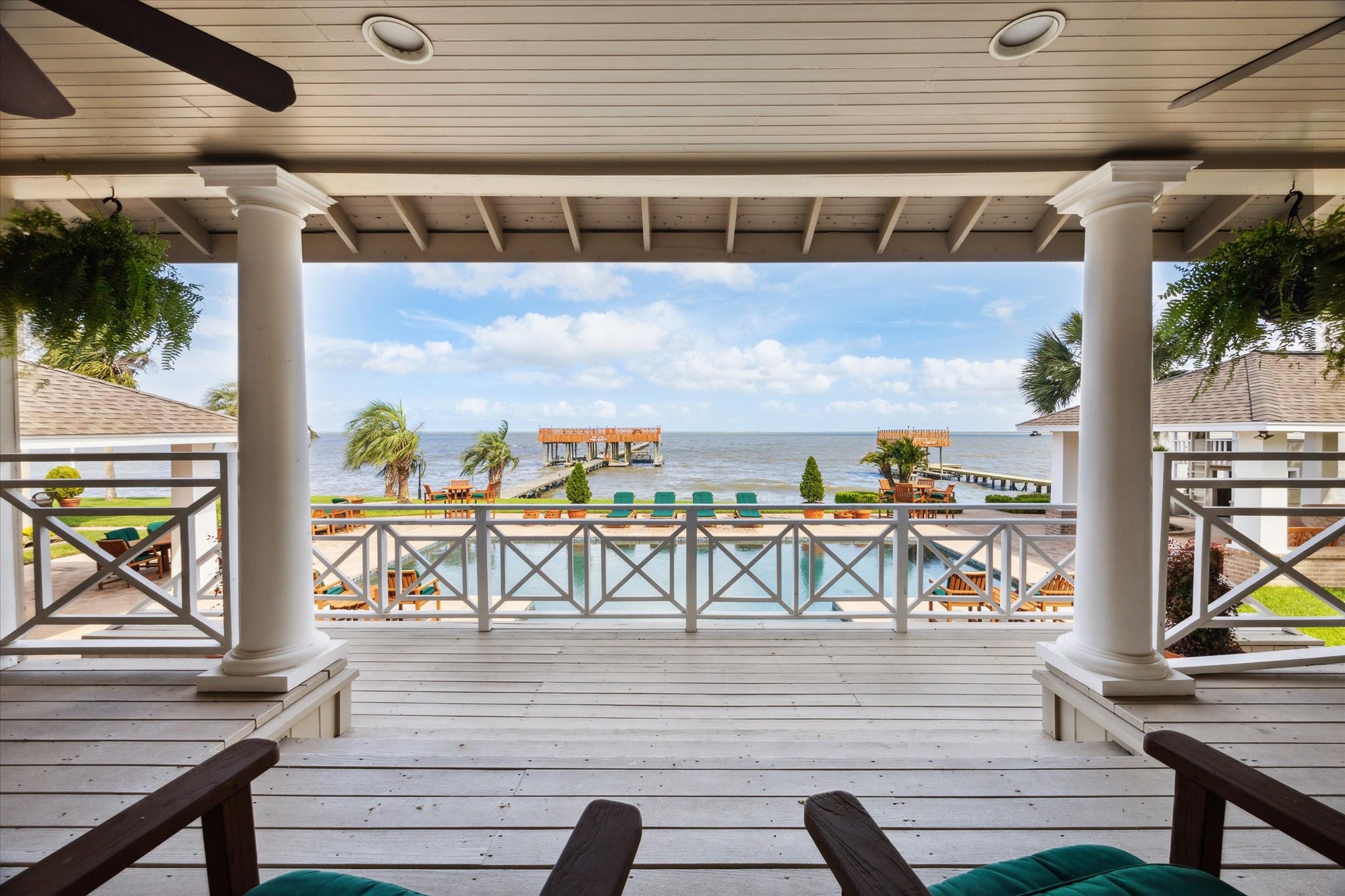 102 South R Street La Porte, TX 77571 - Photo 13 of 43 a front view of a building with seating space