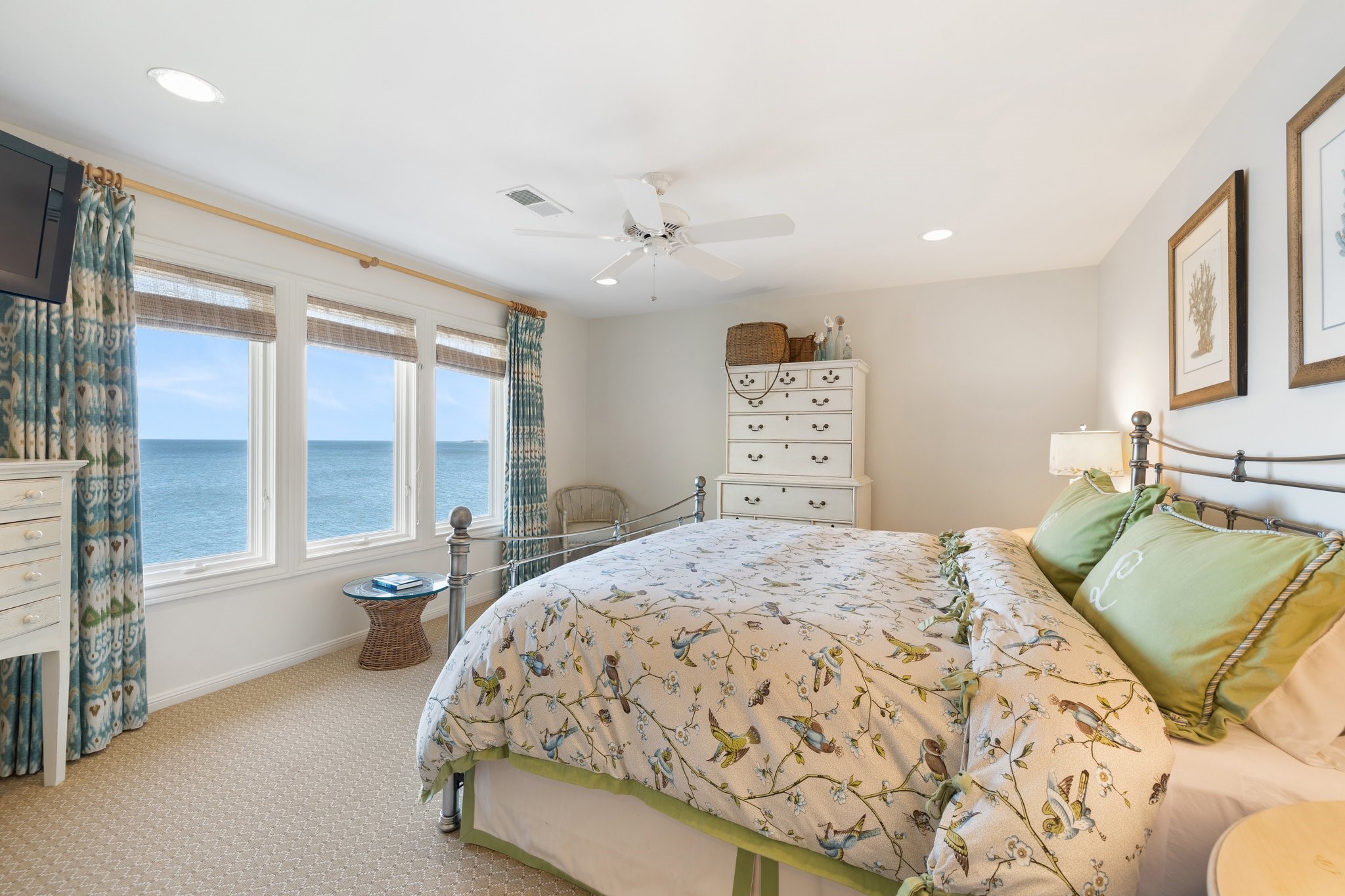 102 South R Street La Porte, TX 77571 - Photo 38 of 43 a spacious bedroom with a bed and a large window