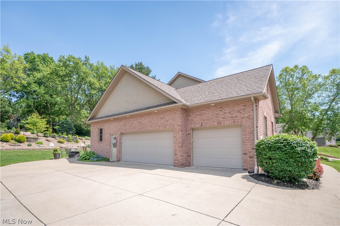 6612 Greyhawk Street Northwest Canton, OH 44708 - Photo 48 of 50 3 Car Garage